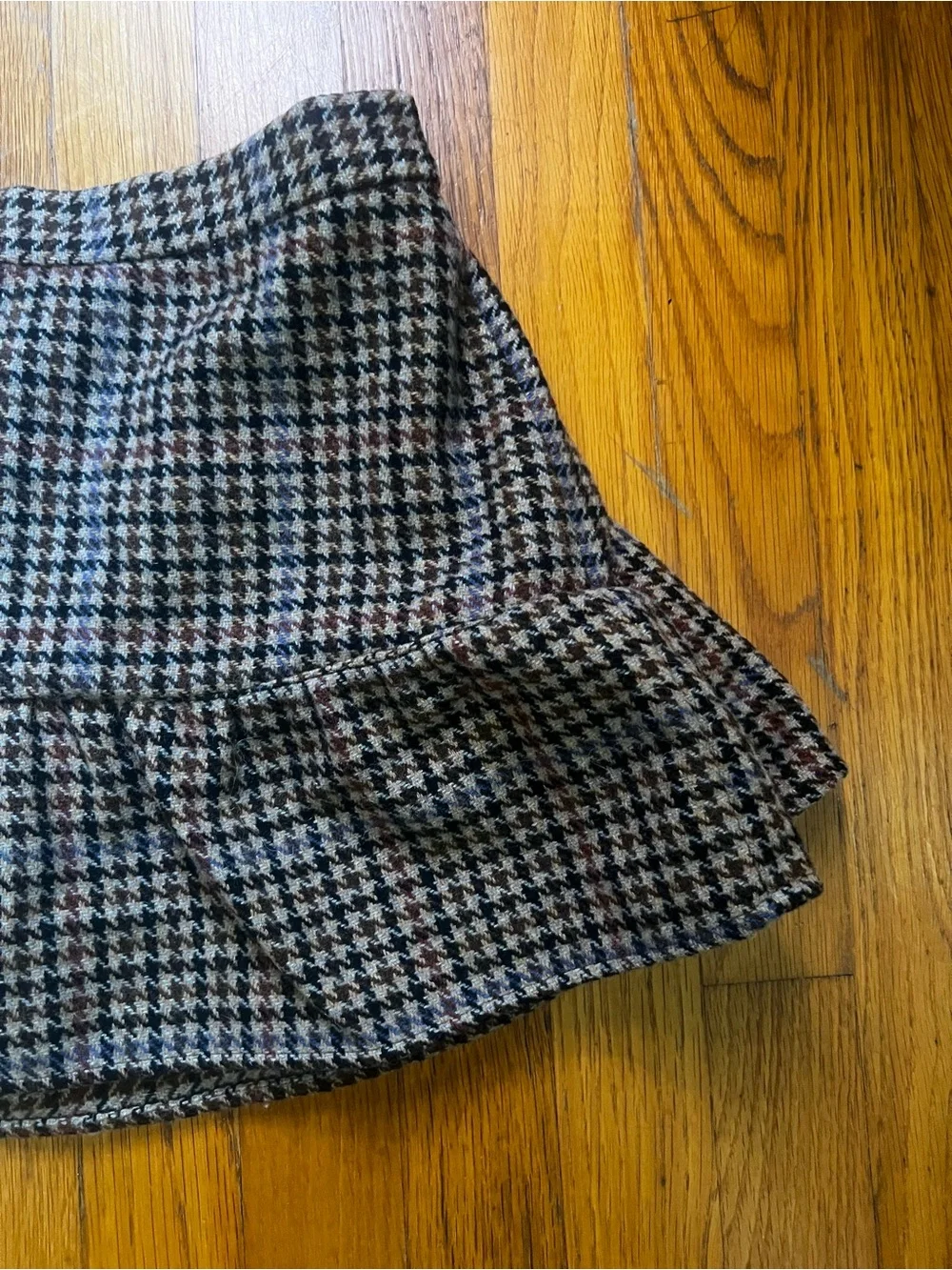 J.Crew Mercantile wool Classic Houndstooth Ruffle Mini Skirt - Black & White